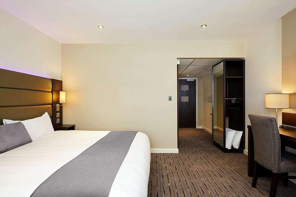 Milestone Peterborough Hotel A1M, Sure Hotel Collection By Best Western Stilton Exterior photo