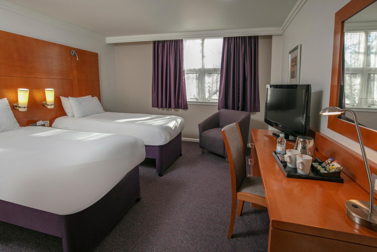 Milestone Peterborough Hotel A1M, Sure Hotel Collection By Best Western Stilton Exterior photo
